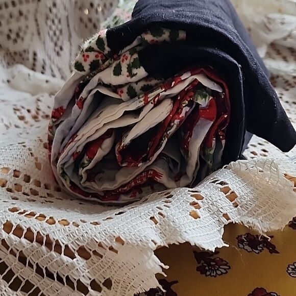 Set Of 2 Red Truck & Snowman Holly Trimmed Pillowcases - Picture 4 of 6